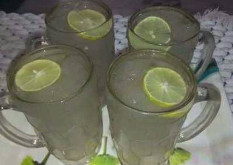 Nimbu pani (lemon water)