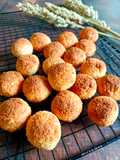 એગલેસ કોકોનટ મેકરુન્સ (Coconut macaroons recipe in Gujarati)