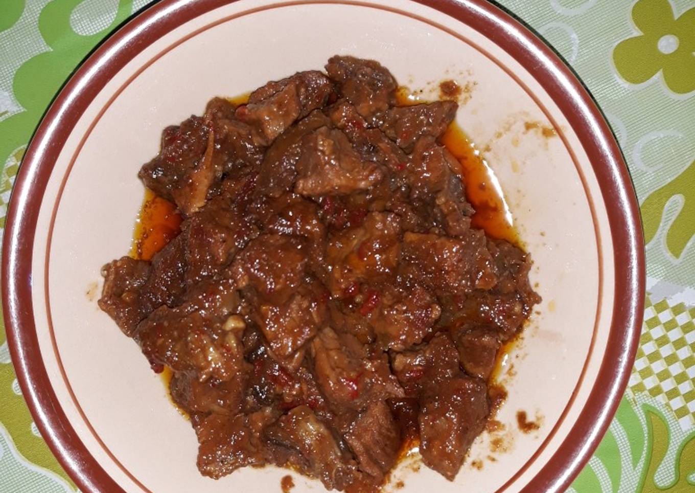 Rendang daging sapi