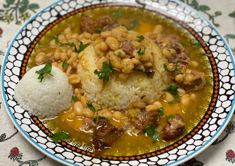 Beans and Rice w/ Smoked Turkey Wings