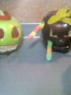A picture of Murderous Apples ..