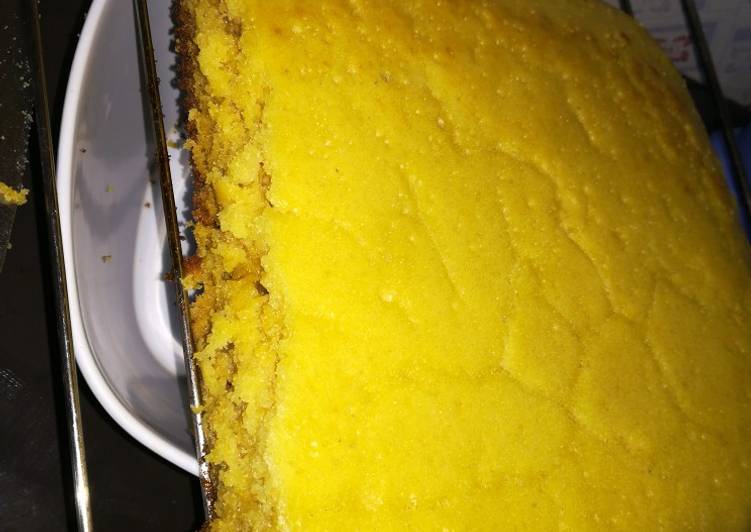 Simple double sided pan sponge cake
