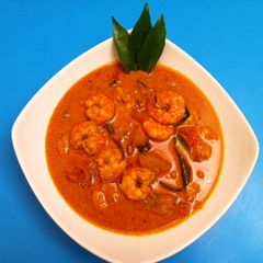 A picture of Prawns kuzhambu.