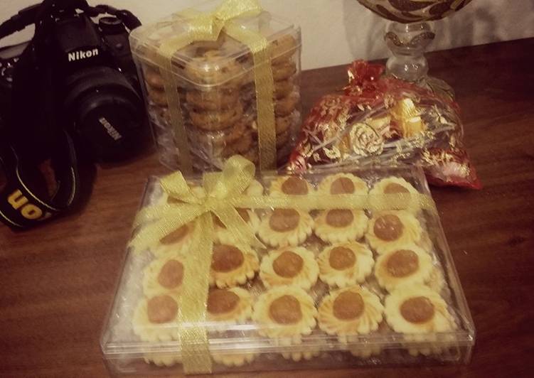 Pineapple tart/kue nastar inti di luar