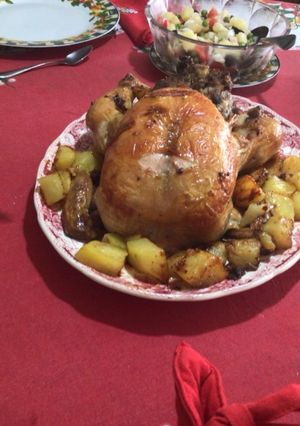 Una foto de Pollo relleno asado