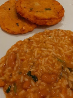 Foto de Pataniscas de Bacalhau com Arroz de Feijão