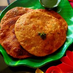 A picture of Sattu ki Poori.