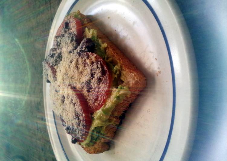Avo &amp; Olive toast