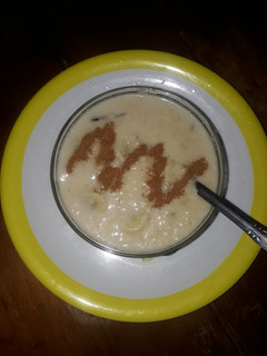 Una foto de Avena con banana😋....🇸🇻