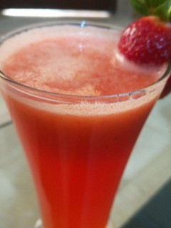 A picture of Frozen Strawberry Lemonade.