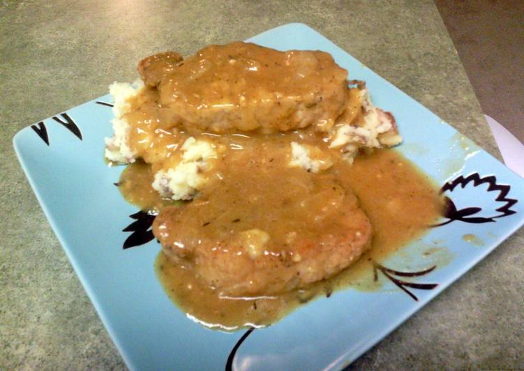 Recipe of Perfect Smothered Pork Chops