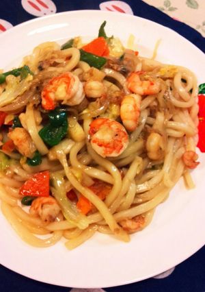 A picture of Seafood Yaki Udon.