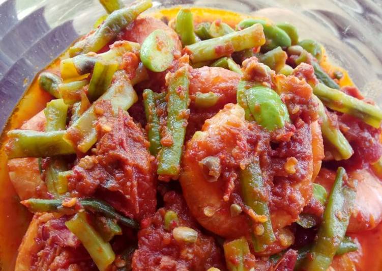 Oseng kacang campur udang dan petai