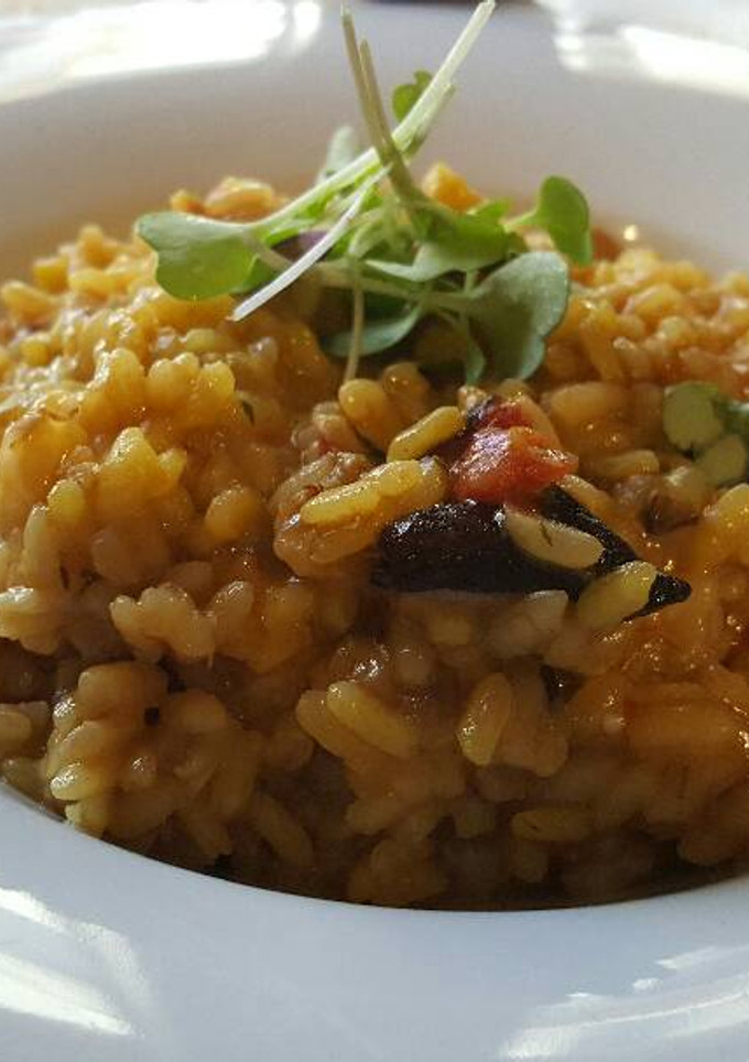 Una foto de Risotto  de hongos, trufa y foie