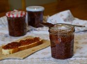 Une photo de confiture de figues