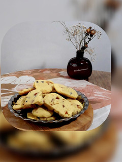 عکسی از دستور بیسکوییت خونگی خرمایی