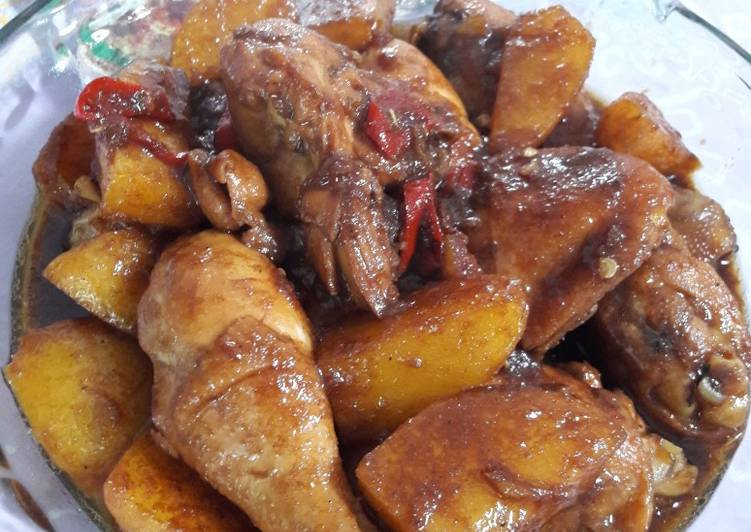 Semur Ayam Kentang