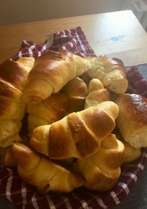 Foszlós vajaskifli recept fotója