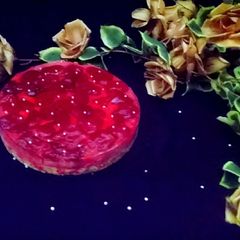 A picture of Strawberry China grass cake.