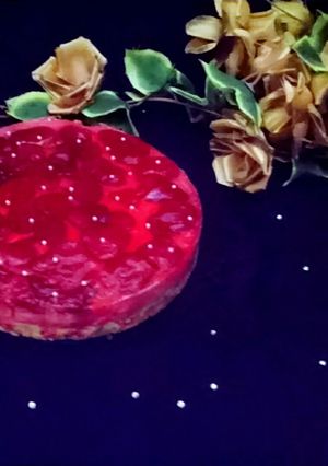 A picture of Strawberry China grass cake.