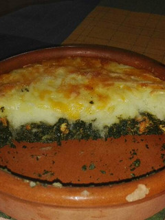 Una foto de Pastel de espinacas, pollo y patata