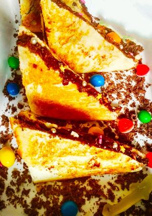 A picture of Chocolate sandwich.