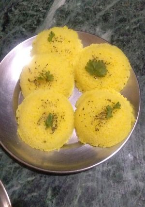 A picture of Instant rawa dhokla.