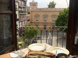 Merluza con cama de verduras