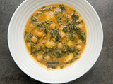 Potaje de garbanzos con espinacas