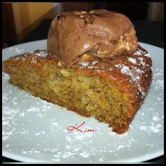 Apple cinnamon and almond cake A picture of Apple cinnamon and almond cake.