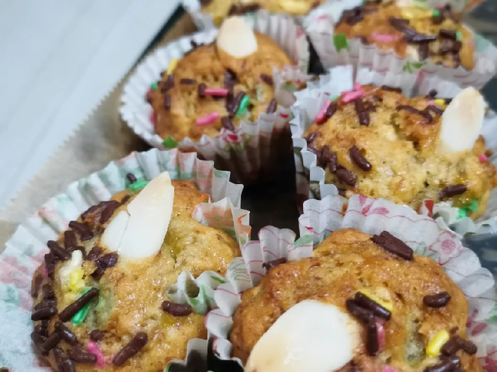 Langkah Gampang Menyiapkan Resep  Banana Muffin yang Enak Banget, Enak