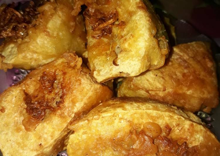 Tahu isi pedas