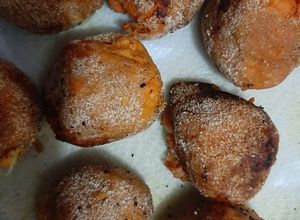 Una foto de Bolicamotes con relleno de queso