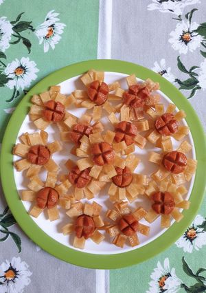 Foto resep Bunga Pangsit Goreng Sosis