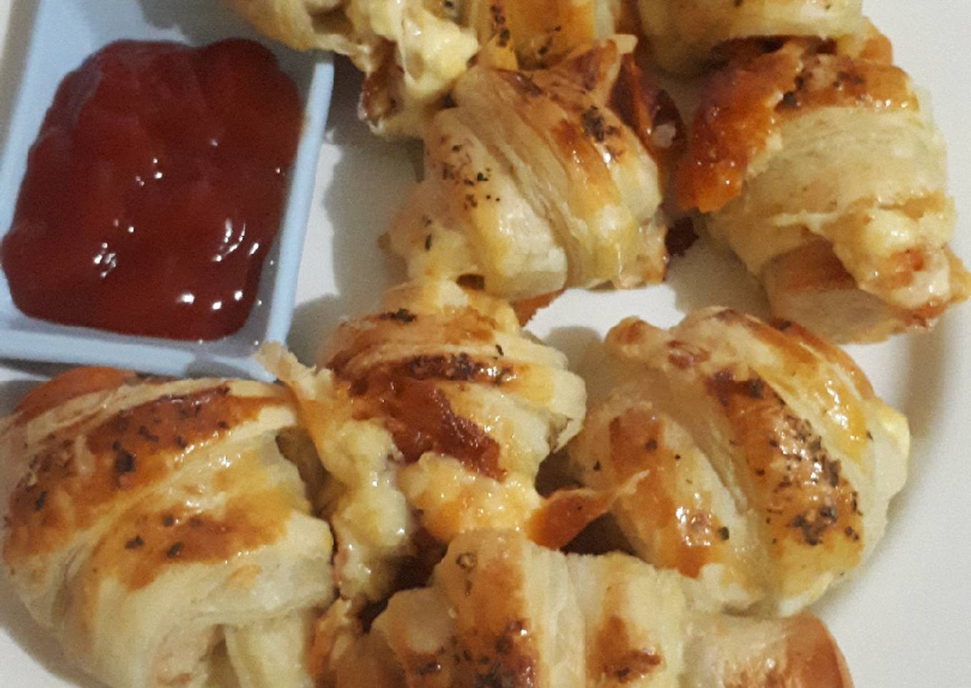 Puff pastry isi sosis keju