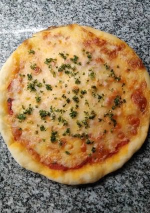 Una foto de Pizza a la piedra (en frío)