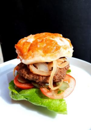 عکسی از دستور همبرگر گوشت 😋🍔