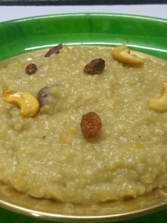 குதிரைவாலி சர்க்கரை பொங்கல் (Kuthiraivaali sarkarai pongl recipe in tamil) செய்முறை முக்கிய புகைப்படம்