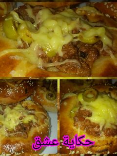 صورة لوصفة معجنات محشية باللحم المفروم والجبن 😋