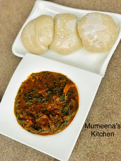 A picture of Ogbono soup with white amala.