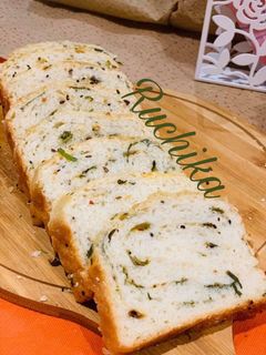फ़्लैक्स सीड्ज़ और तिल की ब्रेड (flax seeds aur til ki bread recipe in Hindi) रेसिपी मुख्य फोटो