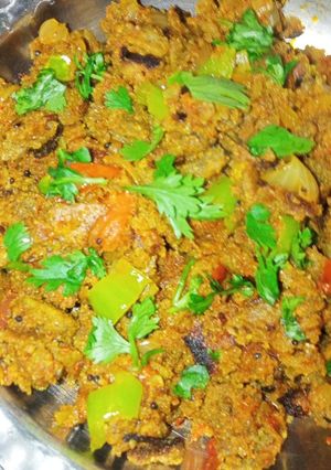 વધારેલો રોટલો (Vagharelo Rotlo Recipe In Gujarati) રેસીપી મુખ્ય ફોટો