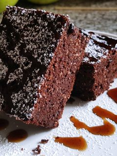 Una foto de Brownie de Aguacate y Coco