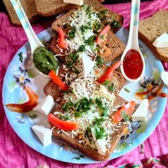 A picture of Paneer Toast.