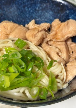 A picture of Chicken Dry Noodles.
