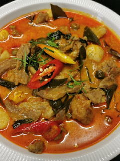 A picture of Panaeng Curry with Pork.