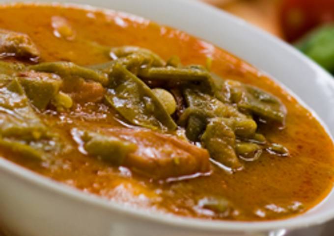 Green beans with Meat (Loubieh bi Lahmeh)