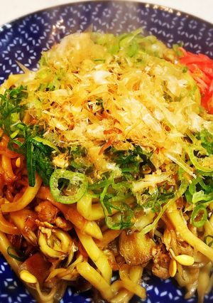 A picture of ◎Delicious! Oyster Sauce Stir-Fried Udon◎.