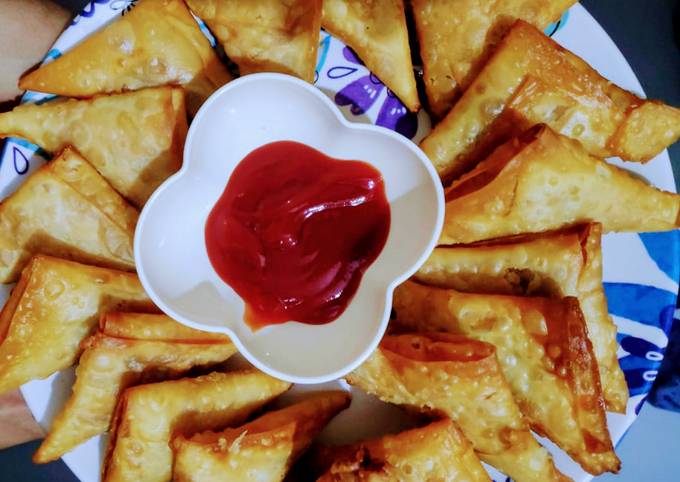 Italian samosa Recipe by Sophiya Sayyad - Cookpad