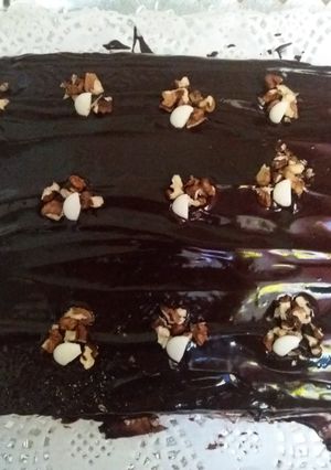صورة لوصفة كيكة بصلصة الشوكولاتة 🍰